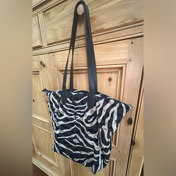 Gevive by Boyt Purse Tapestry Shoulder Tote Large Travel Bag Overnight Carry All - Picture 13 of 14